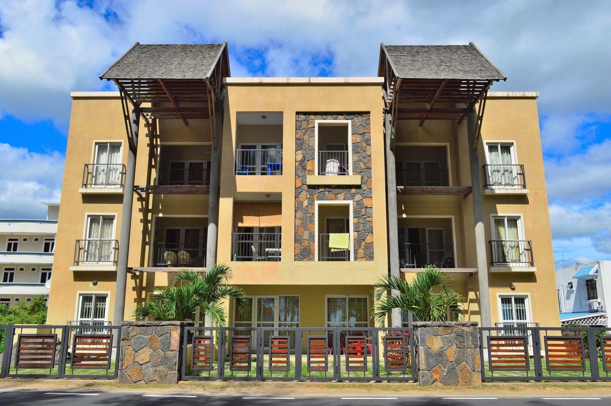 Paradya Beach Apartments Flic en Flac Exterior photo